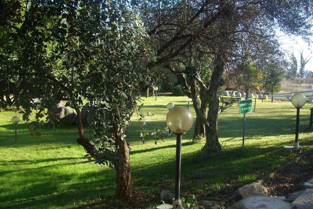Al Castello Bed And Breakfast Cornate d'Adda Exterior foto